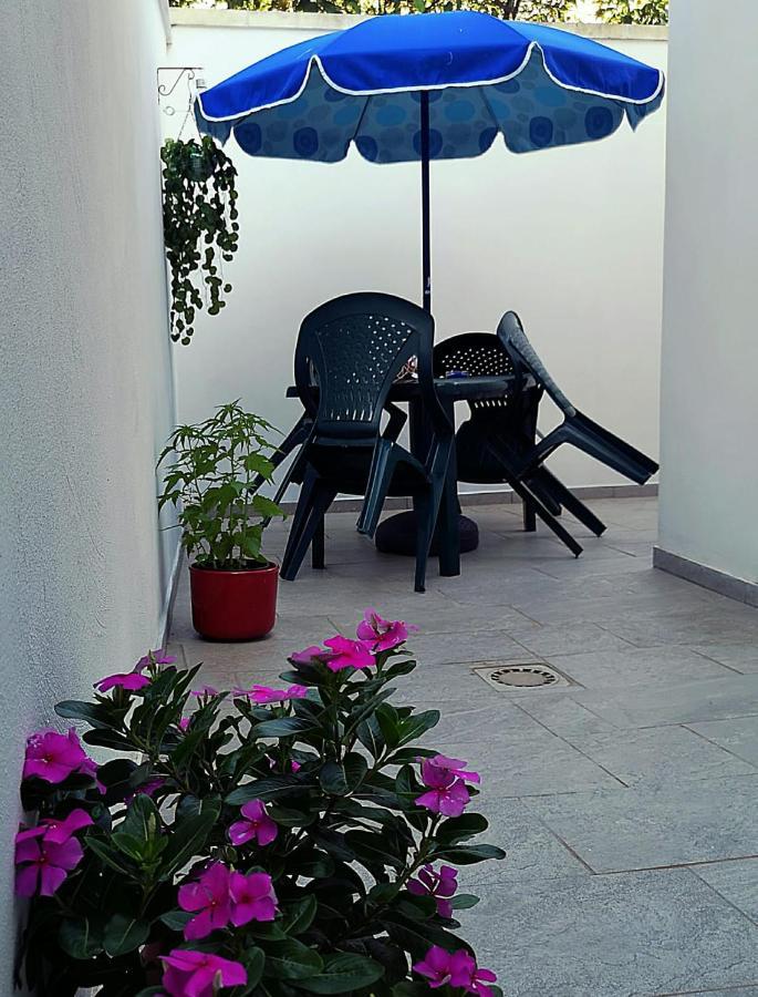 A Casa Di Sante Villa Arnesano Luaran gambar